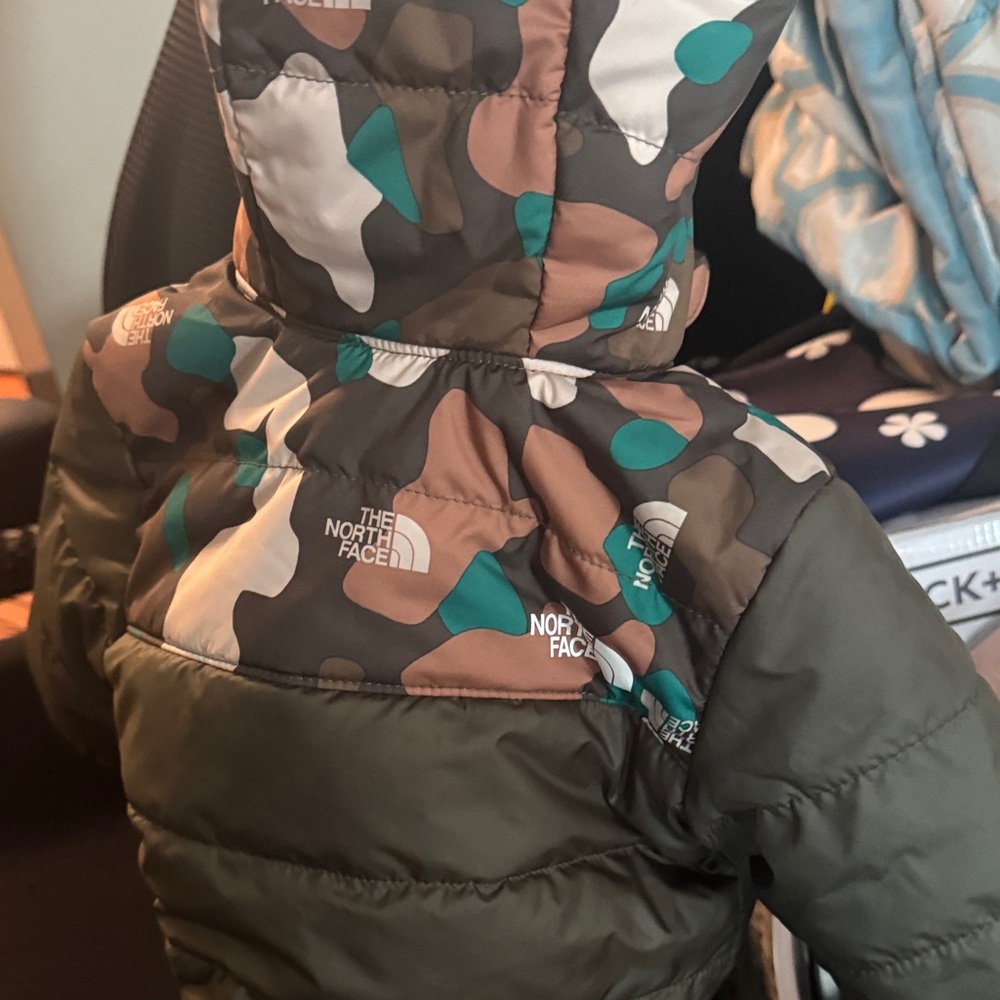 The North Face Multicolor Camouflage Jacket - Picture 6 of 6